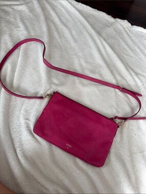 Fossil Genuine Leather Crossbody Bag in Magenta with Gold Hardware